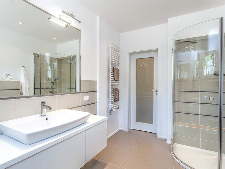 Glas im Badezimmer Glaserei Salzinger München