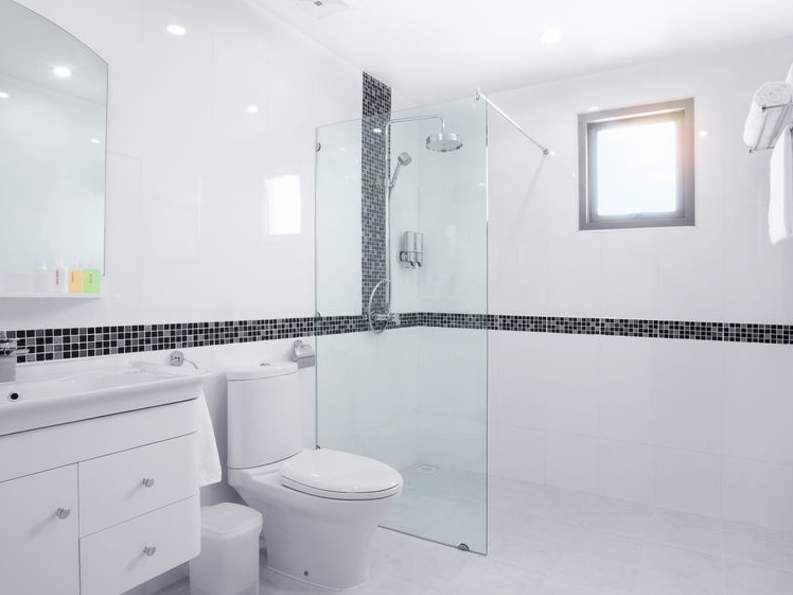 Glaserei Salzinger München Bodenebene Walk-In Dusche